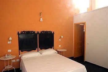 Boutique Hotel Molo S Lucia Syrakus 3*,