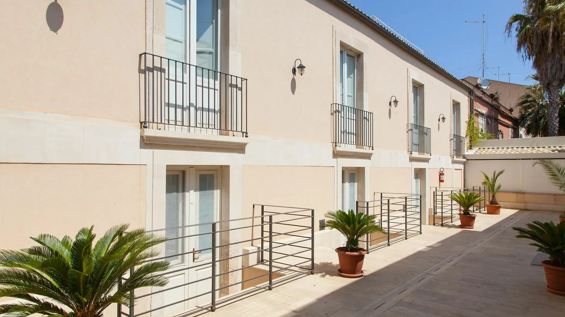 Boutique Hotel Molo S Lucia Syracuse